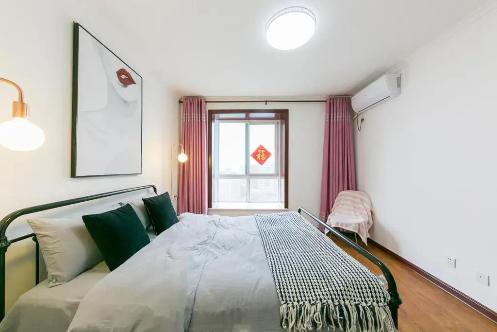 Xi’an NewTown·North Passenger Station· Locals Apartment 00125860