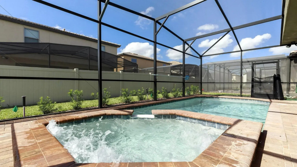 Modern 7BR Family Villa Close 2 Disney w Pool SPA