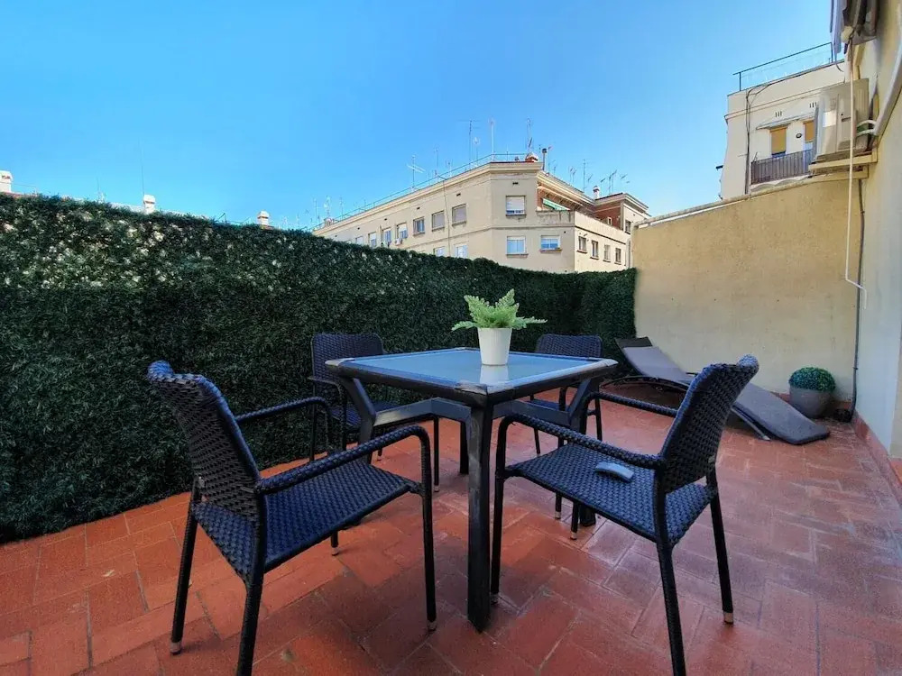 Sunny Penthouse Sagrada Familia