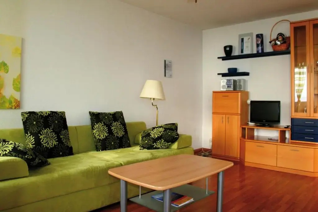 Apartment 123