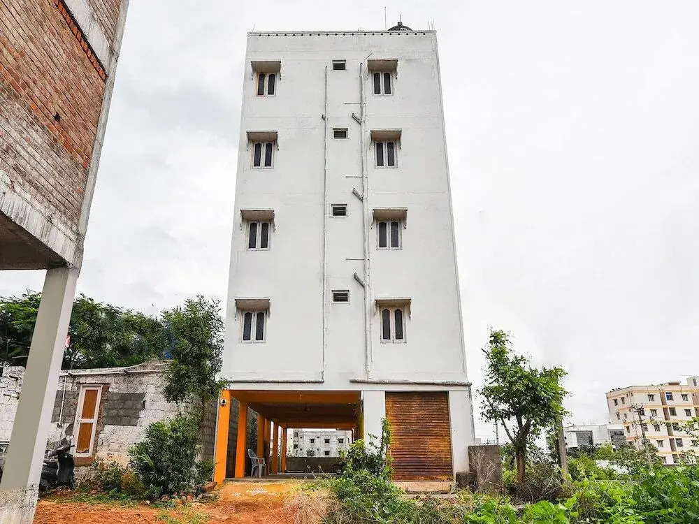 Madarasu Smart Homes by OYO Rooms