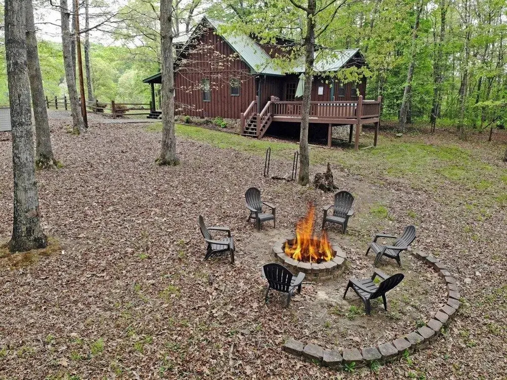 Knotty Pony Cabin- Blue Ridge