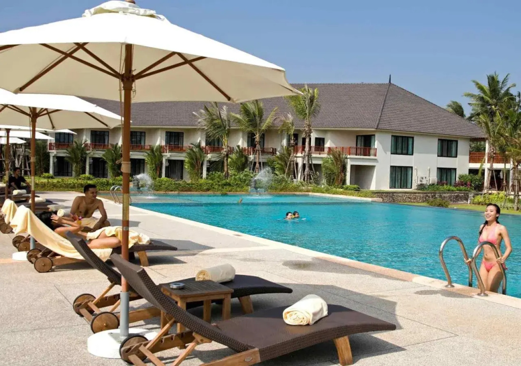 The Nouveau Chumphon Beach Resort And Golf
