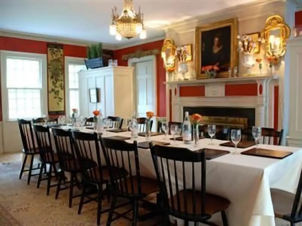 Bee and Thistle Inn