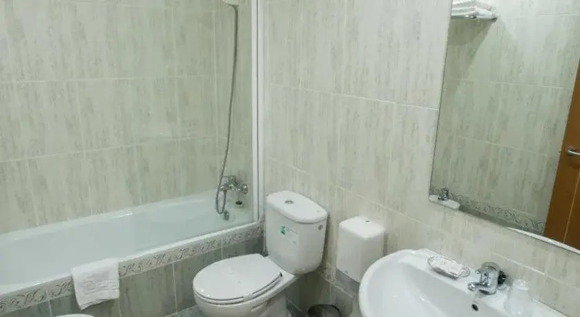 HOTEL EL ROBLE PALENTINO