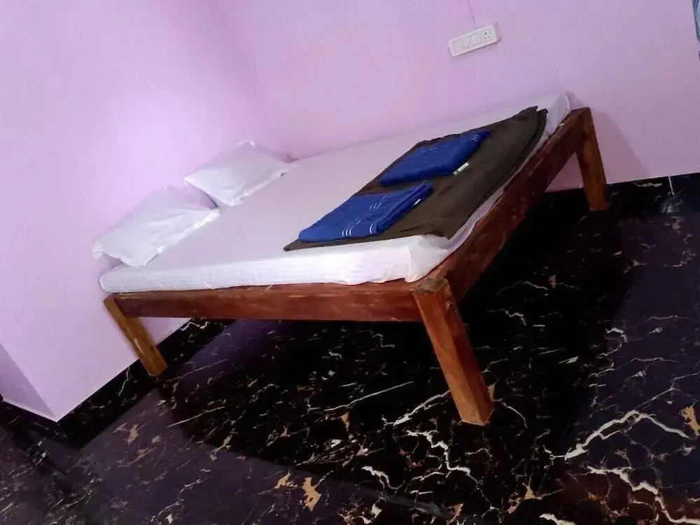 Parvathi Gust House