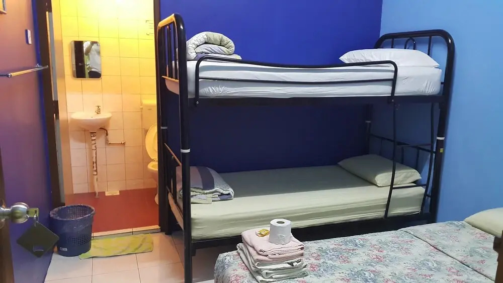 CH Merlin Inn Hostel