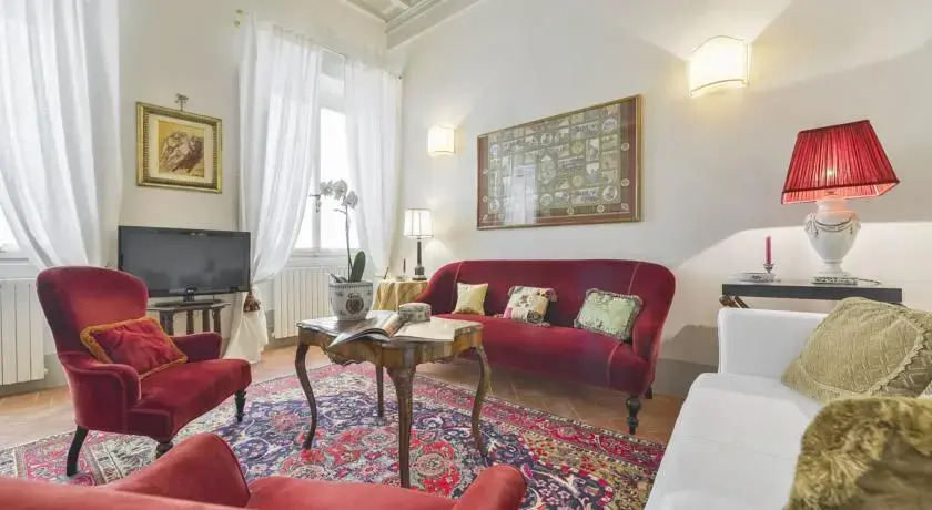 Topazia Halldis Apartment