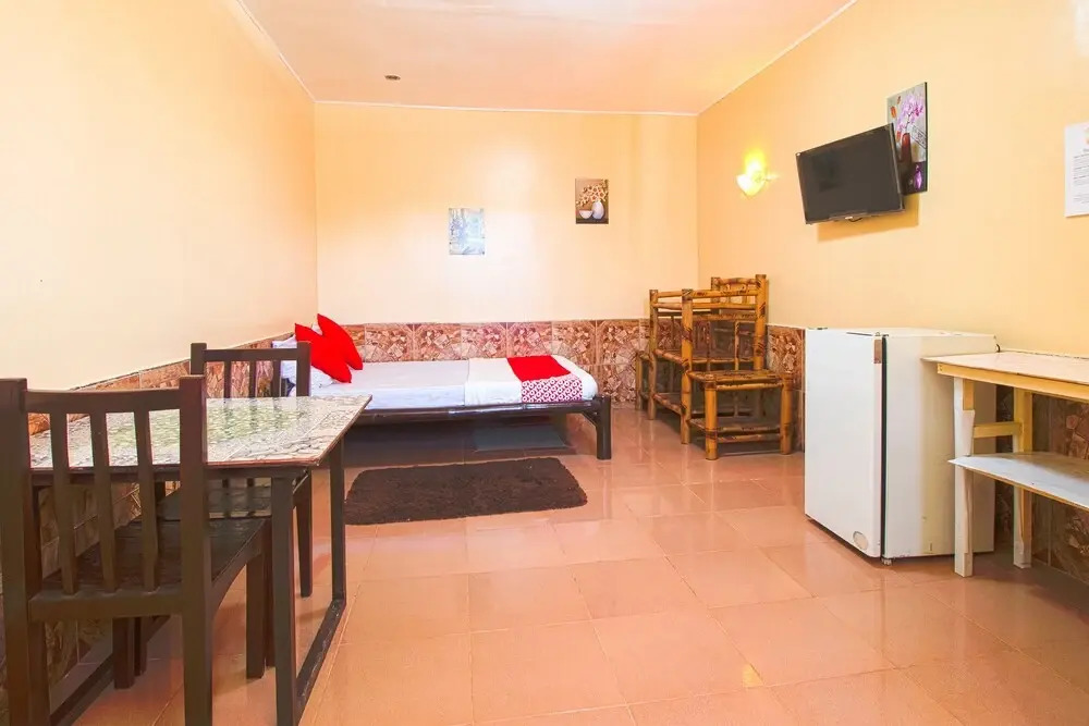 OYO 761 Caza Southville Apartelle