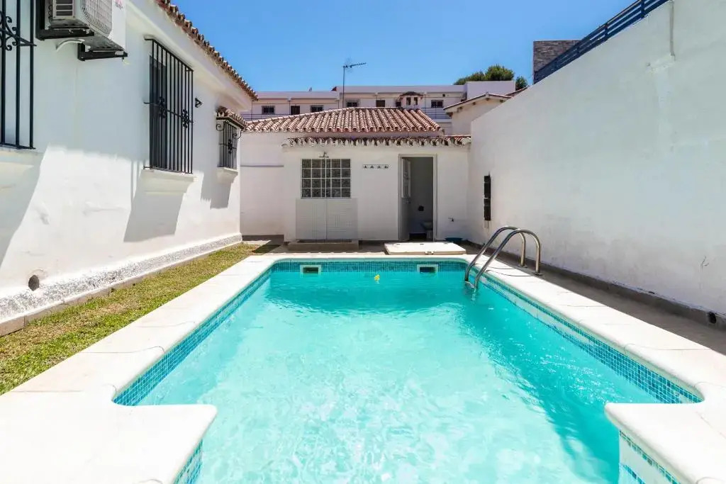 VB Velázquez 6BDR Villa Marina