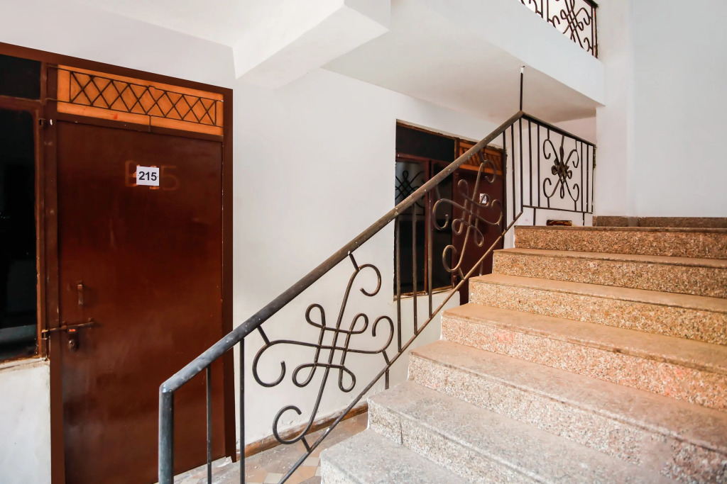 SPOT ON Hotel Harrys 1 Near Select Citywalk Mall