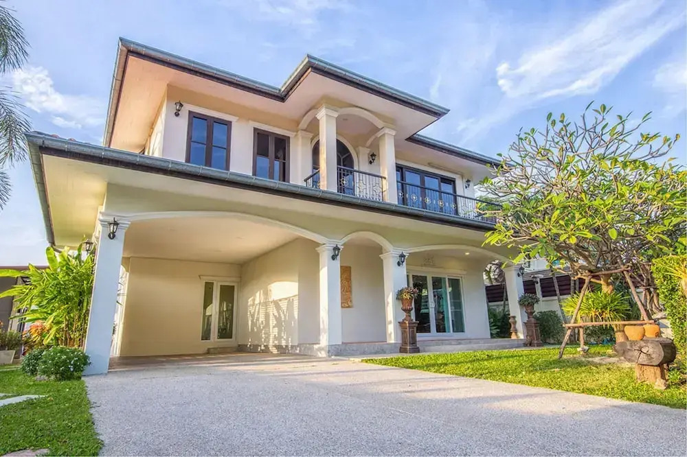 Baan Big Family Pool Villa