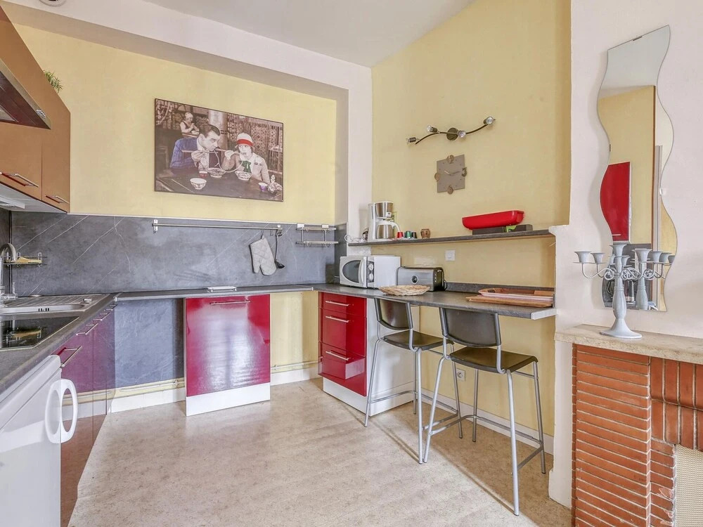 Apartment on the First Floor in the Heart of Bayeux, Free Parking 150 Meters