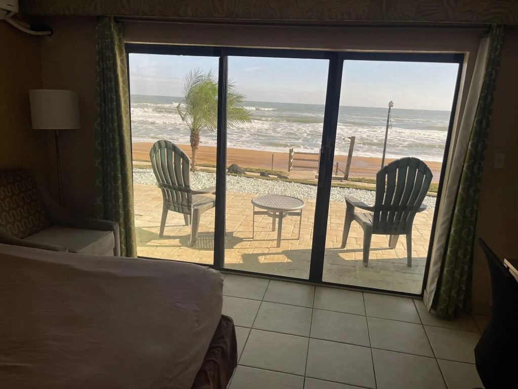 Makai Beach Lodge
