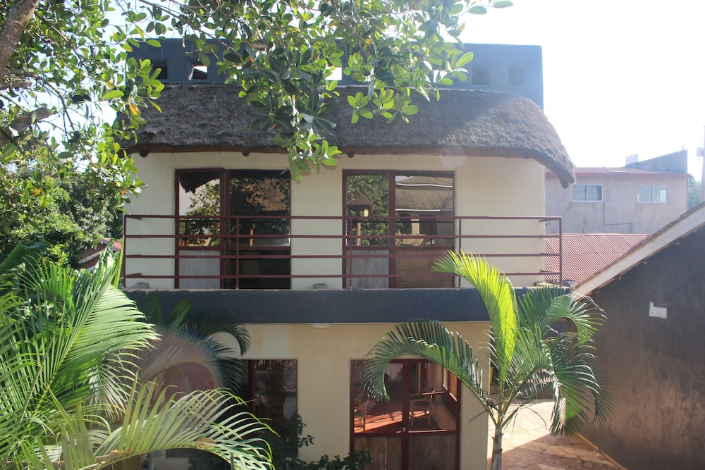 Montane Safaris Hotel, Entebbe