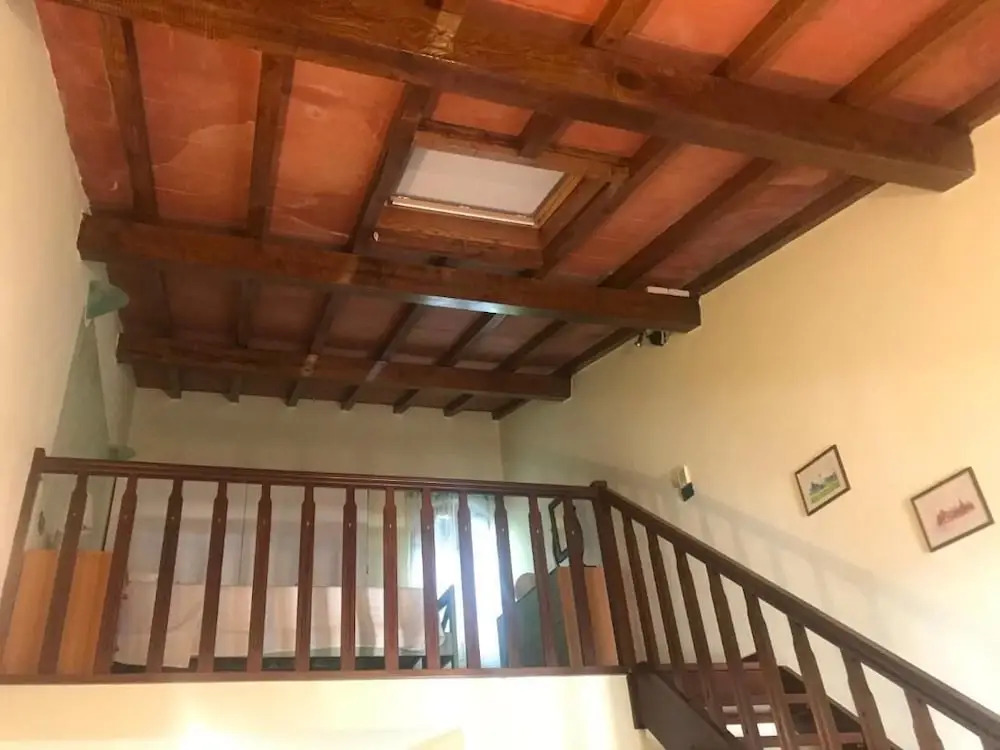 Loft Angela, Delizioso Bilocale con Soppalco, Centralissimo a Pietrasanta