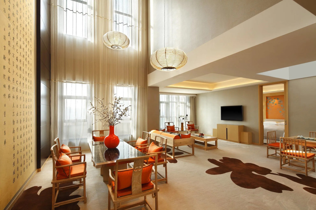 Four Points by Sheraton Luohe