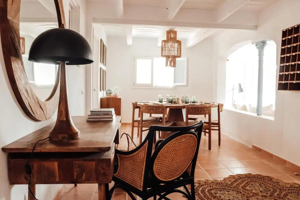 Catalina Beach House by Cassai