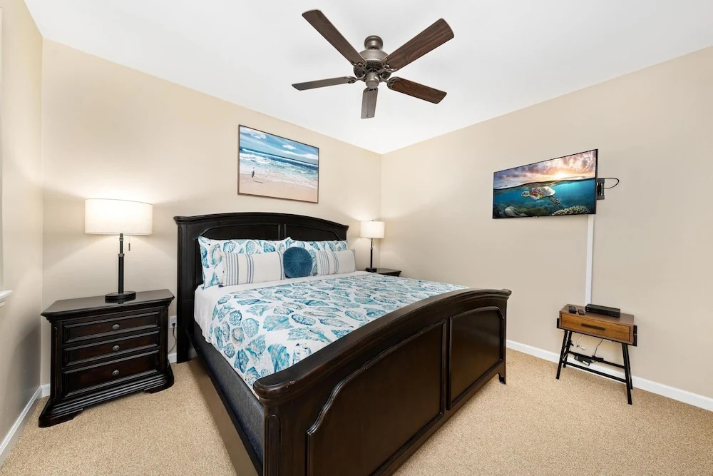 Waikoloa Beach Villas F22 2 Bedroom Condo by RedAwning