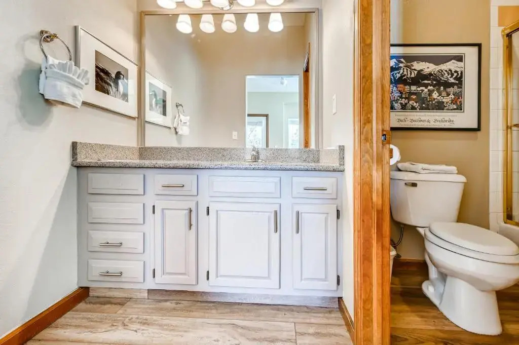 Two-Bedroom Townhome 103F at The Pointe