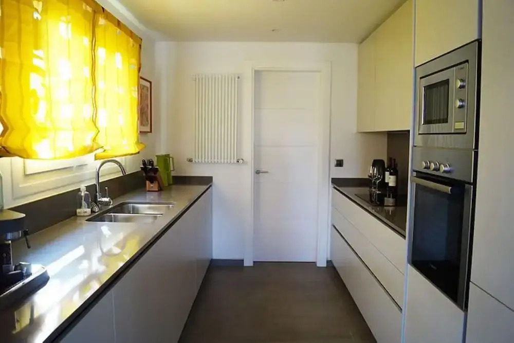 House - 3 Bedrooms with Pool and Sea views - 107932