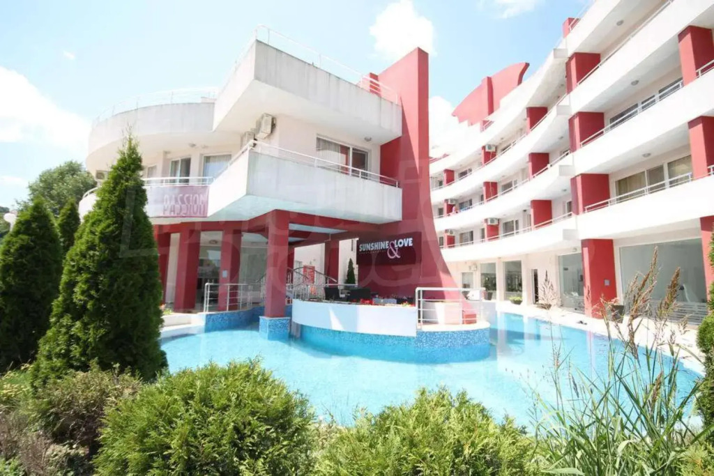 Apartment #1 - Sunshine and Love