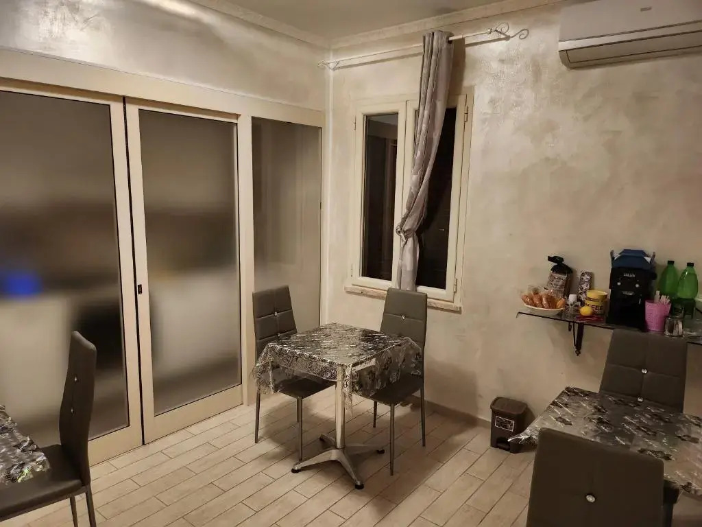 Rosilienza Suites private spa, patio Garden free trasfer to & from airport