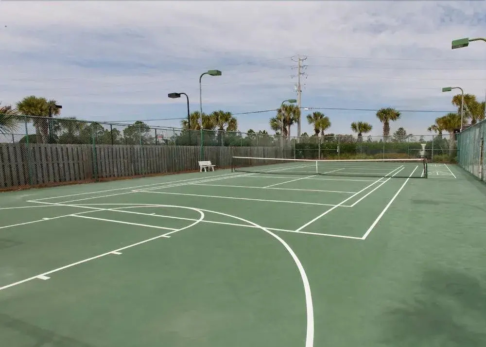 Windward Pointe 1003 - 3 Br condo by RedAwning