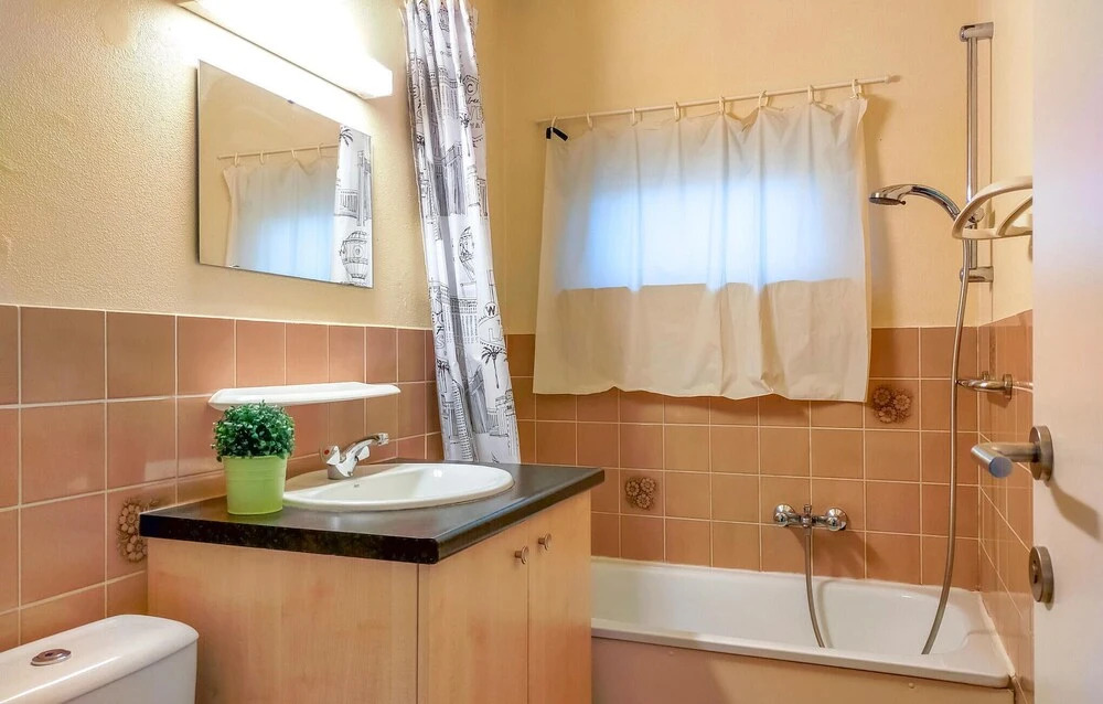 3 Bedroom Awesome Home In Oostduinkerke