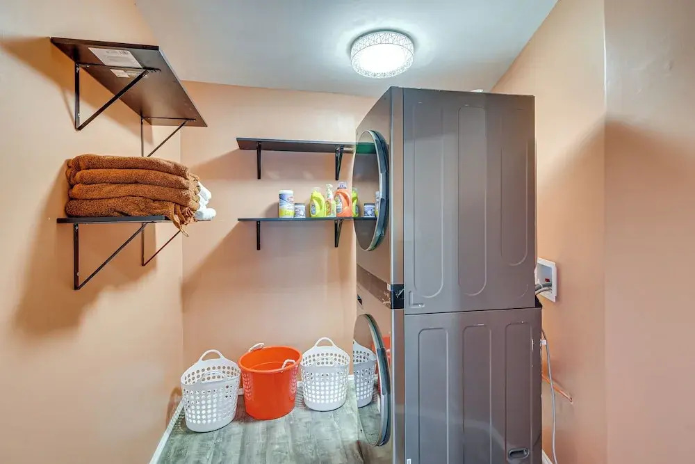 Walkable Neighborhood: Updated Morton Home!