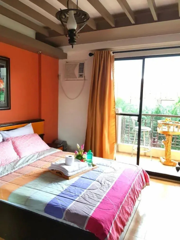 Romantic 1 Bedroom Condo at The Redwoods Condominium