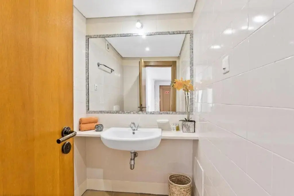 Superb, relaxing and tranquil 3 bed Apartment in Central Algarve