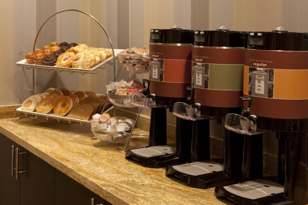Hampton Inn & Suites Seattle/Federal Way
