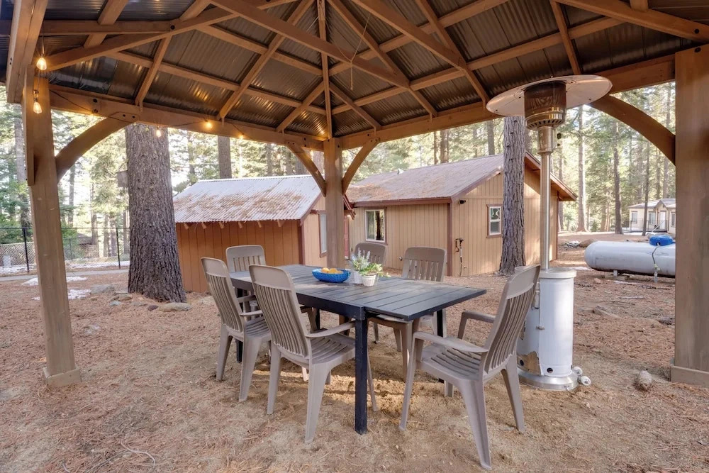 Wooded 2-unit Combo, 1 Mi to Lake Almanor