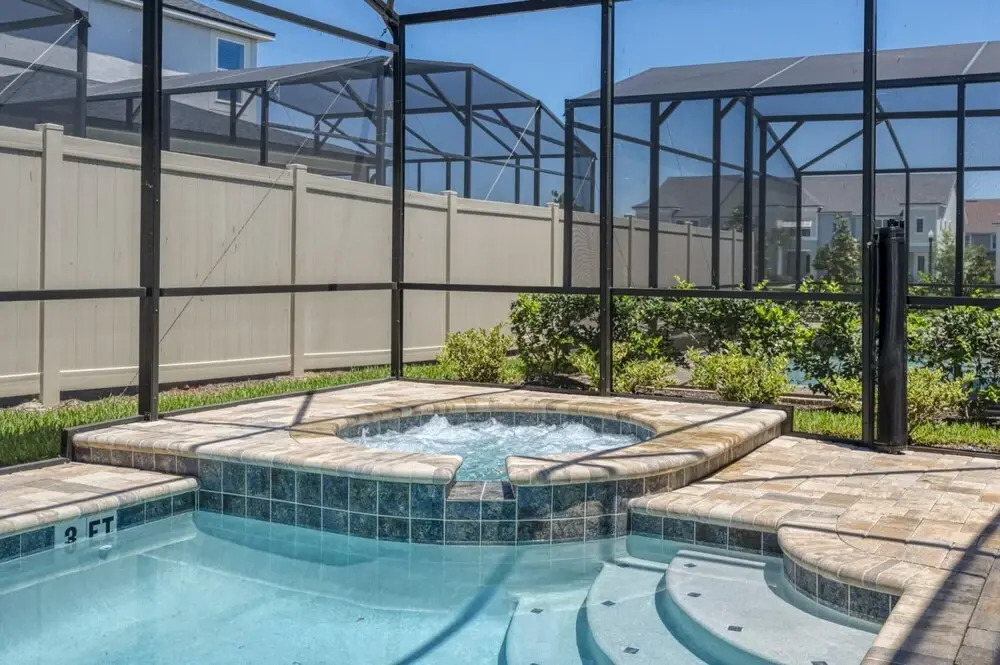 Jodie's Luxury Solara Home 6 Bedroom Home by Redawning