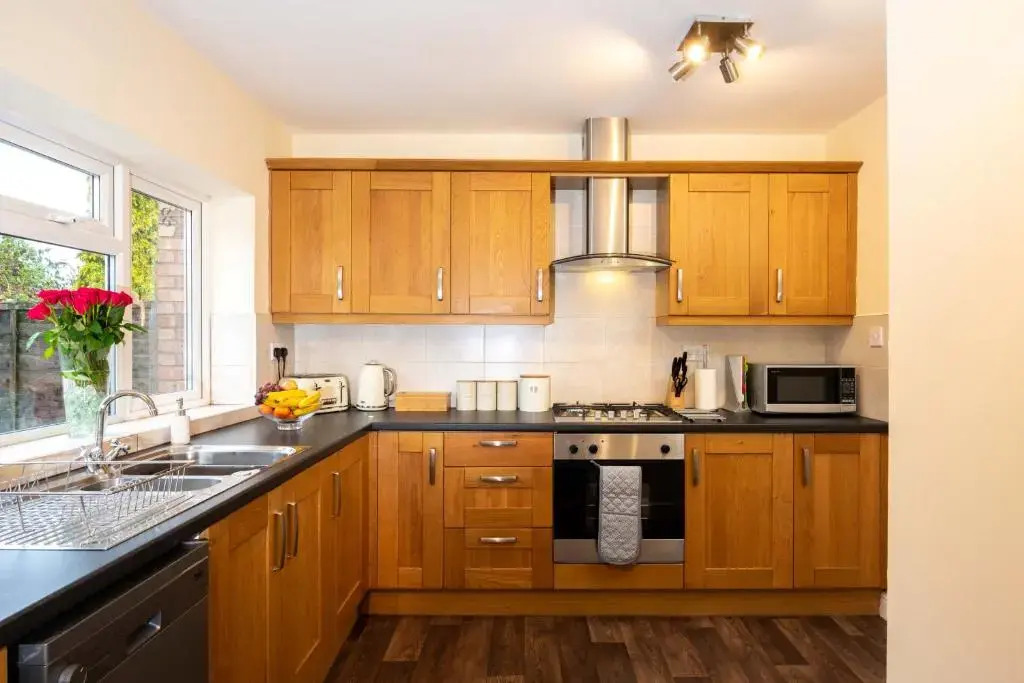 Sweetbriar - Stylish 4-Bed close to NEC, Airport, JLR, Solihull