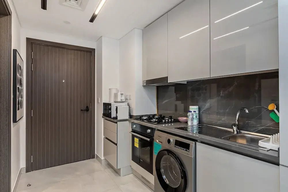 Modern Studio at Paragon
