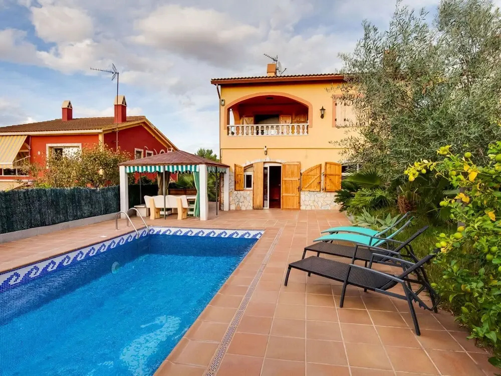 Holiday Home in Vendrell near Costa Dorada Beach