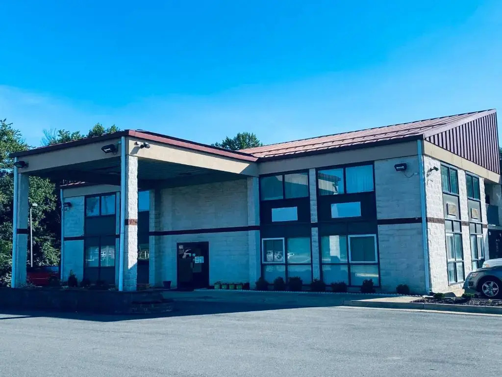 Excel Inn & Suites