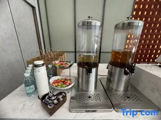 Liangzhi Huipin Hotel Haikou West Coast Yongwan Road Branch