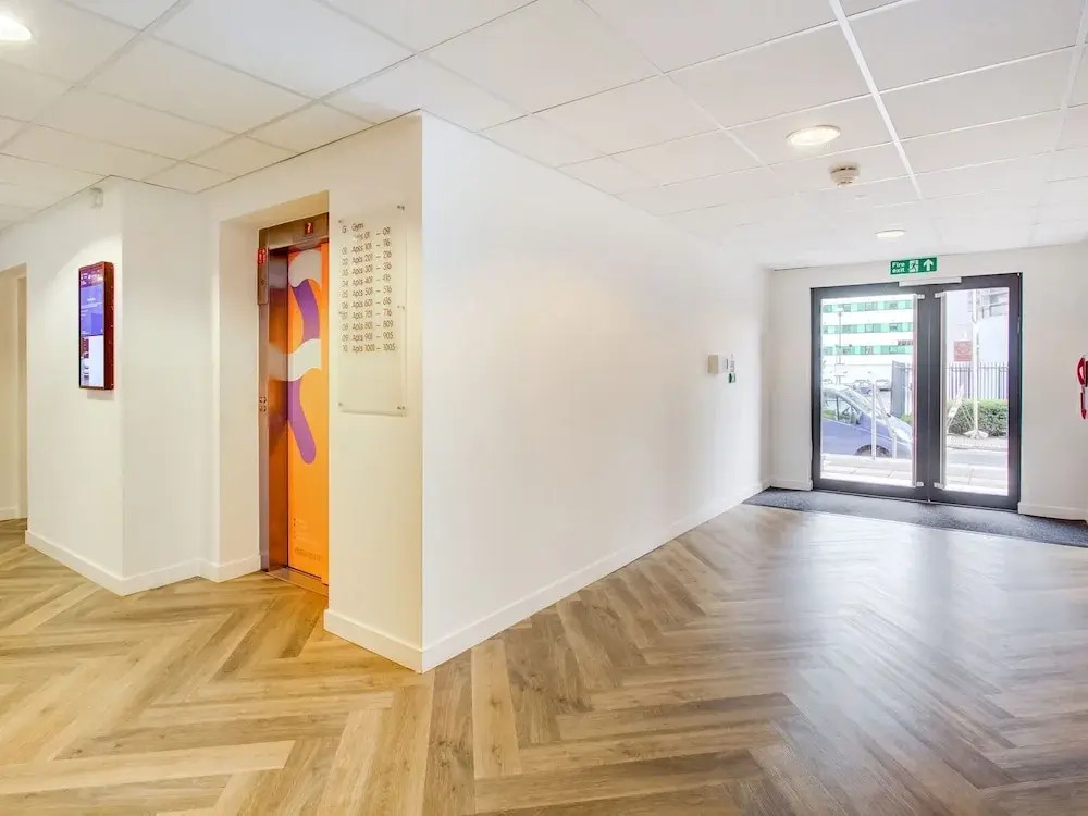 Plush Apartment in Manchester Near IWM North