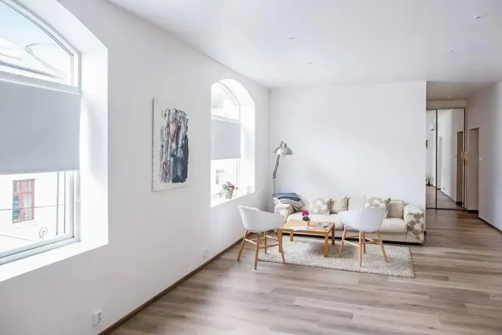 Family Friendly, Free Parking Space, Short Walk to Brosundet