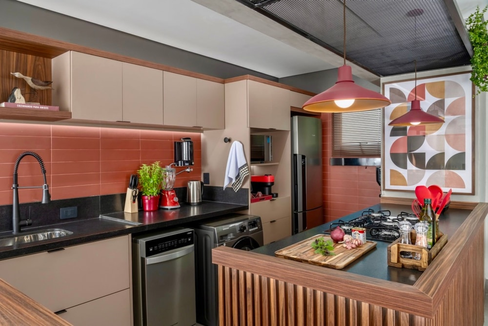 Flat de 100m2 com Serviço de Camareira