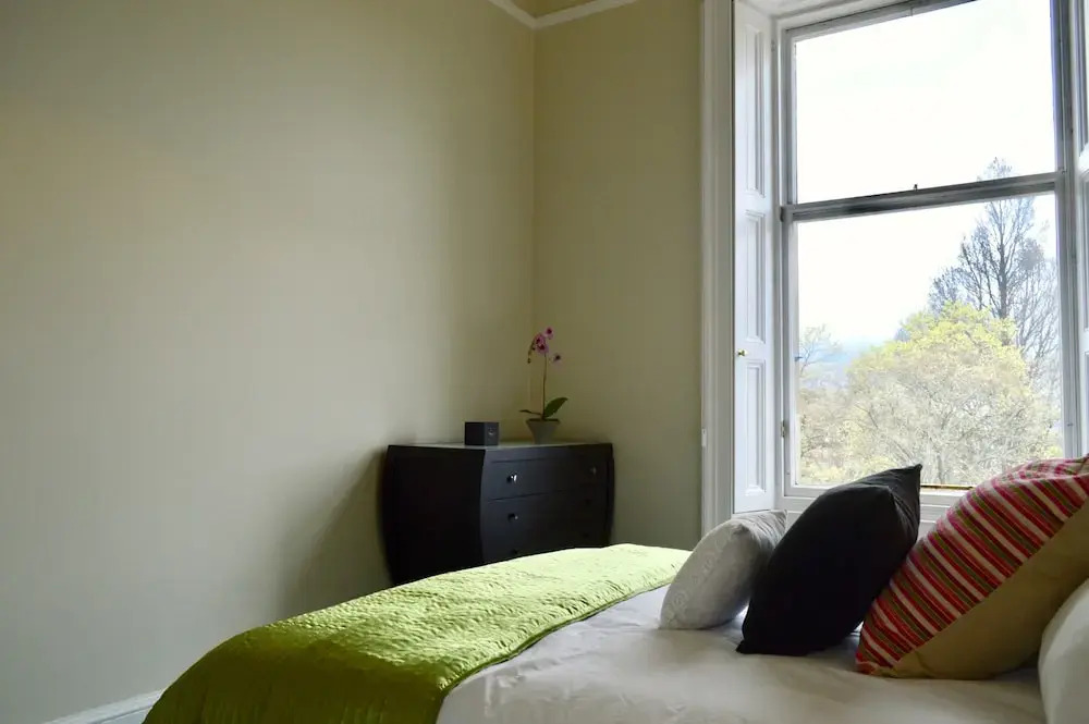 West End 2 Bedroom Georgian Apartment