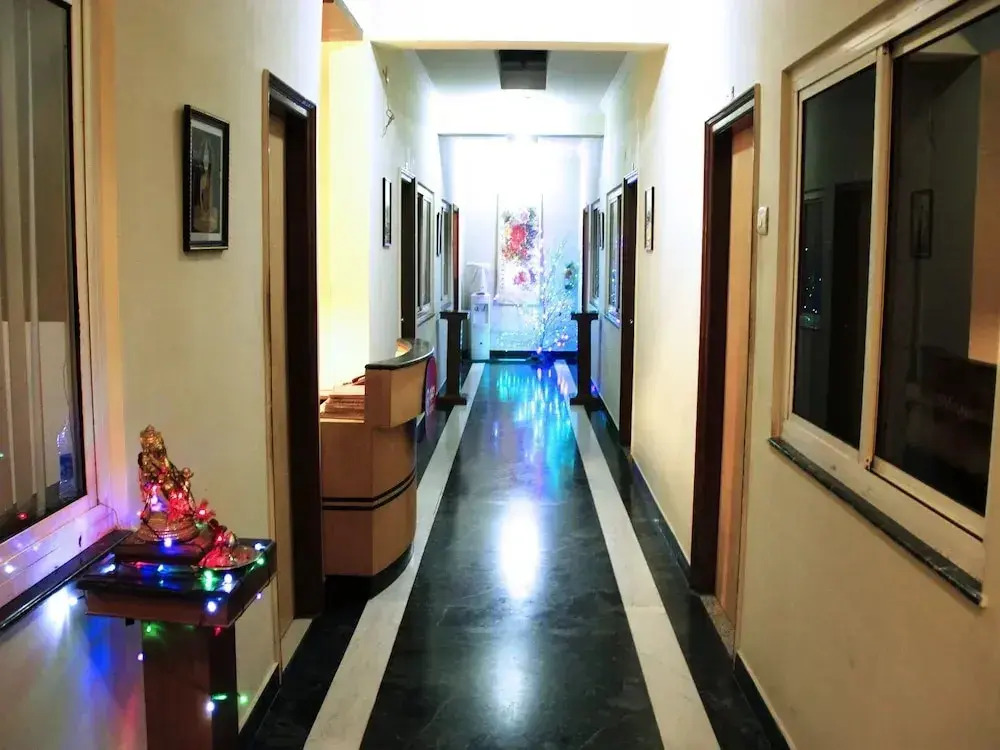 OYO Rooms Near Jalvayu Towers- Sector 56