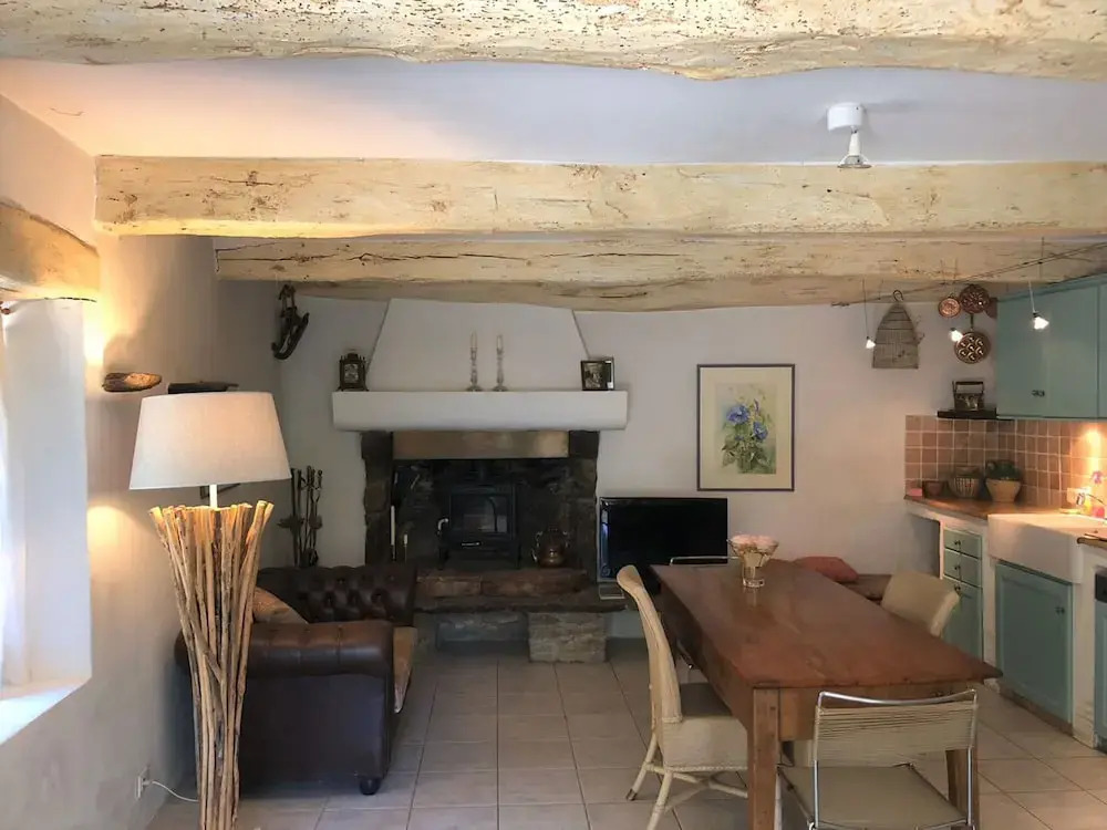 Cozy Characteristic 2-person House, in an Authentic Hamlet Near Grimaud