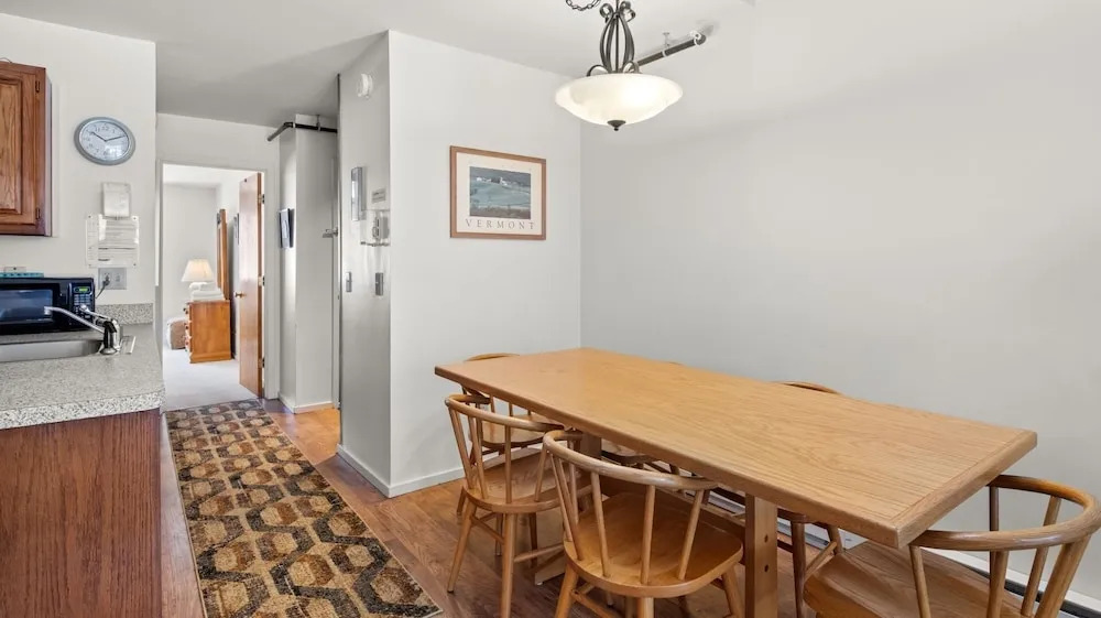 19 Mountainside 2 Bedroom Condo by RedAwning