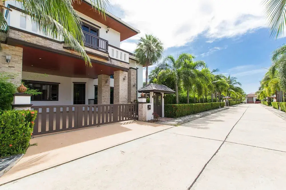 Serisa 3 Bedrooms Pool Villa 500Sqm