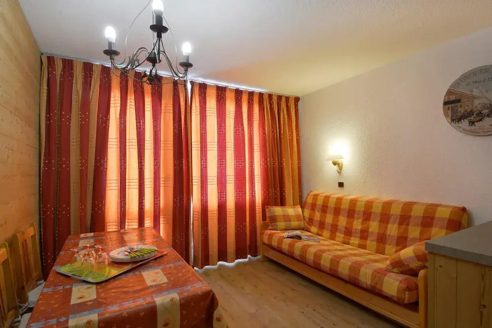 Belle Plagne Two-roomed Apartment for 5 People, Located on the Slopes On205