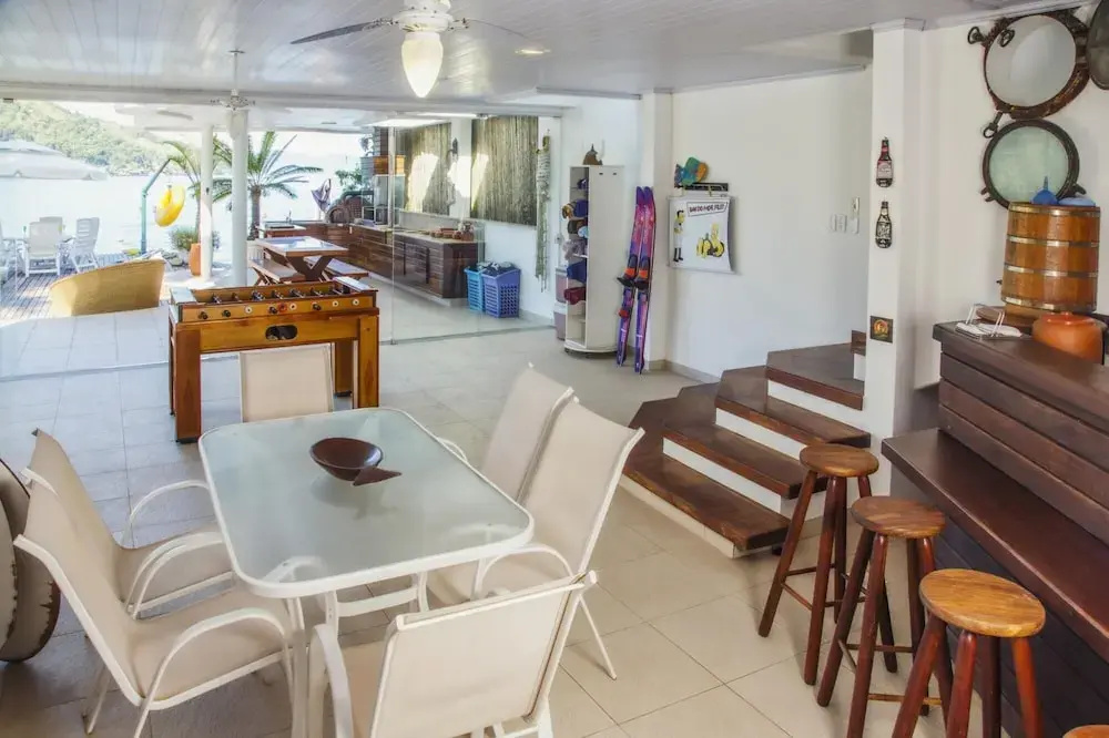 Pineapples Angra Portogalo Wonderful Beach House in Angra dos Reis for up to 8 People